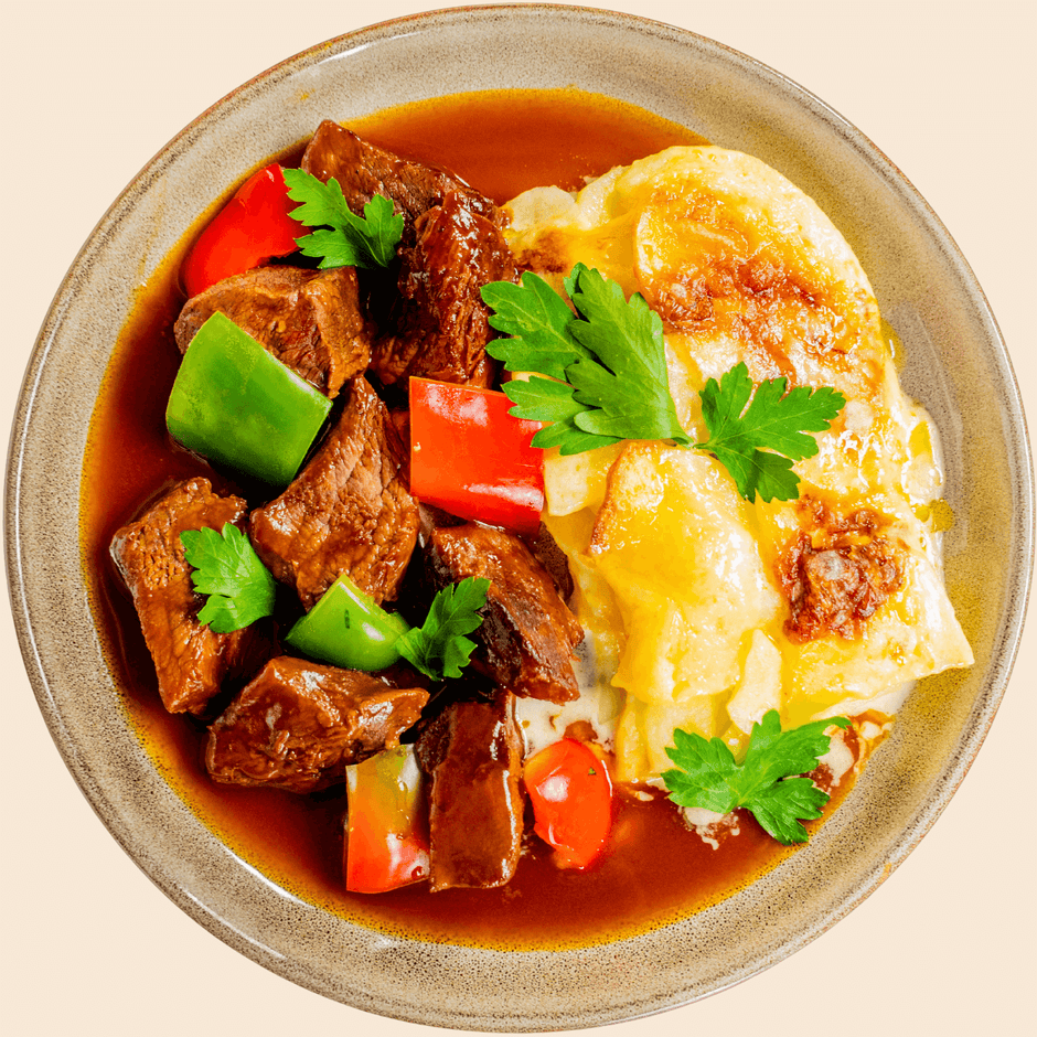 Ungarisches Gulasch mit Gratin